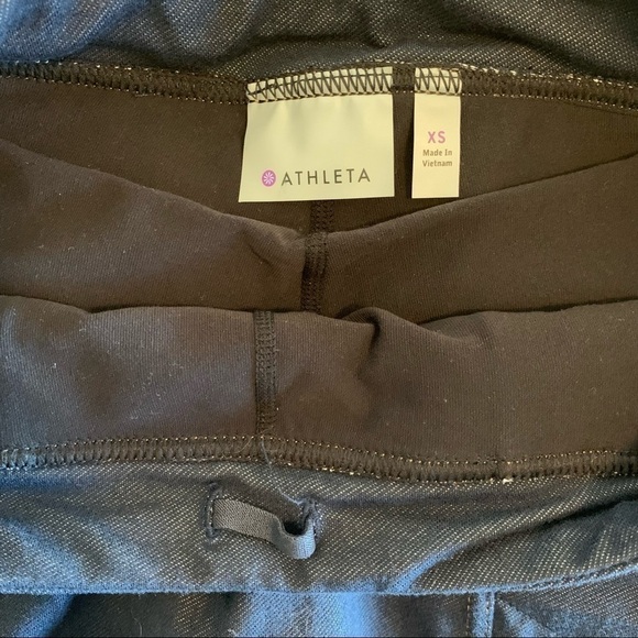 Athleta Bettona 2-in-1 skirt with capri leggings size XS - Picture 5 of 6